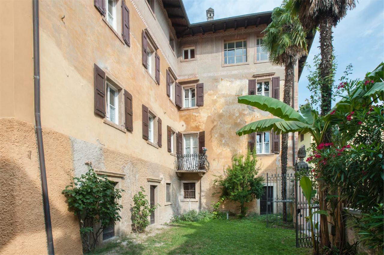 Dimora Storica Caproni Apartment Arco Ngoại thất bức ảnh
