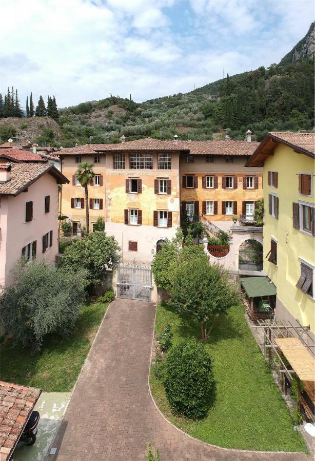 Dimora Storica Caproni Apartment Arco Ngoại thất bức ảnh