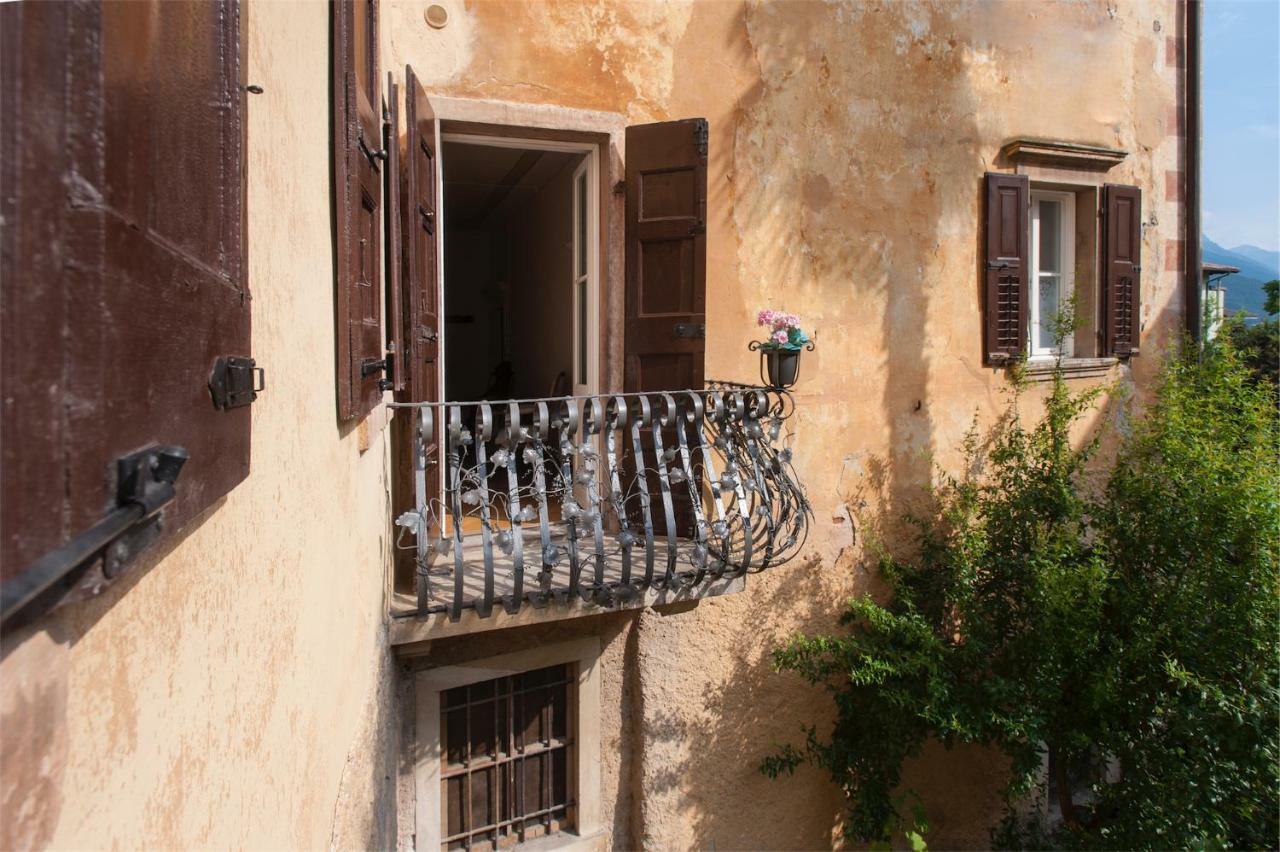 Dimora Storica Caproni Apartment Arco Ngoại thất bức ảnh
